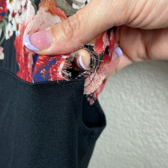 OOTD Black Floral Fit Flare Mini Dress Short Sleeve Sz L - Picture 12 of 12